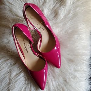 Jessica Simpson pumps